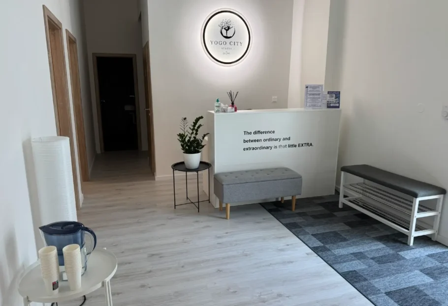 YOGO CITY extra - Recepcia (Klemensova 2/A)